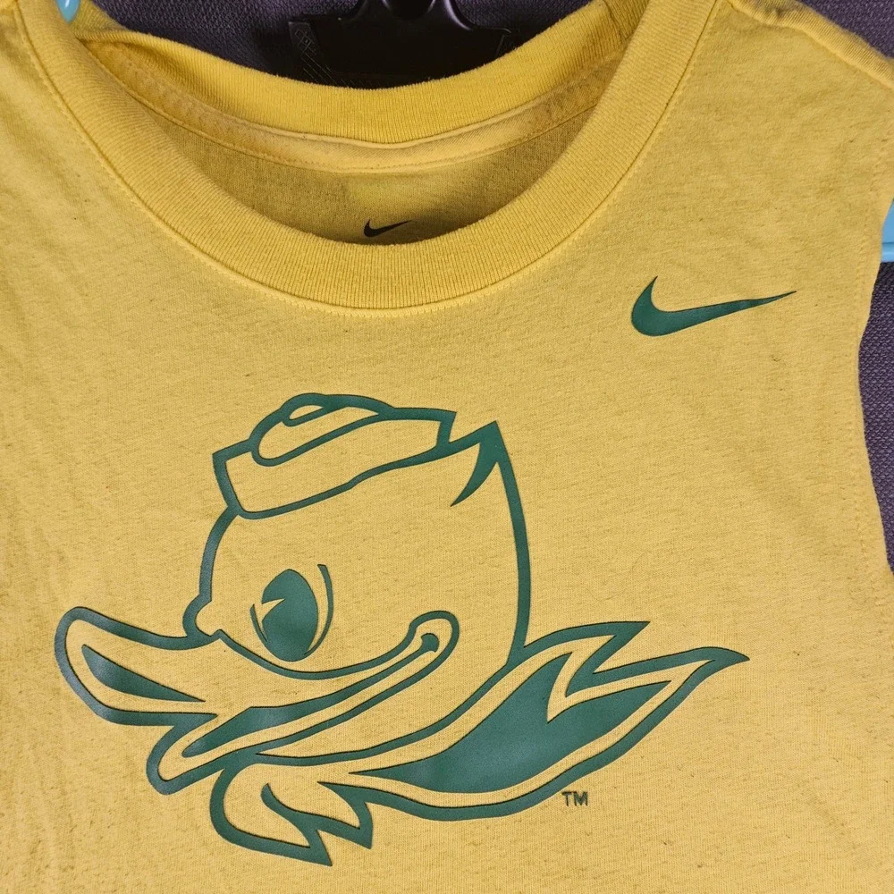 Nike Oregon Ducks Dri-FIT Sleeveless Muscle Tee Yellow Puddles Mascot‎ XS